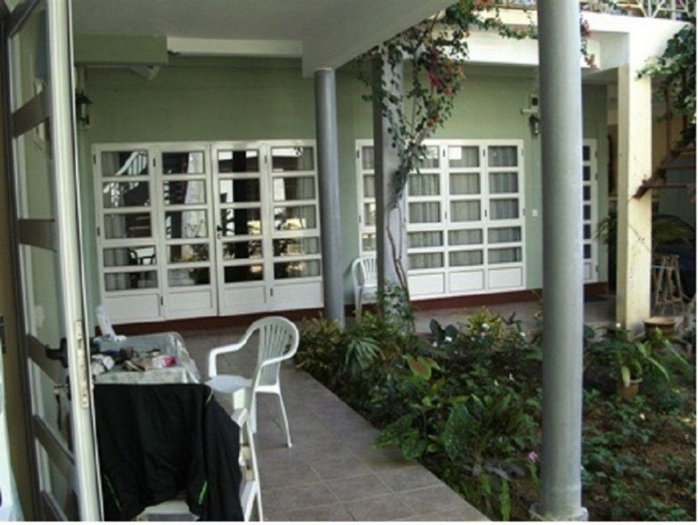 Auberge Le Saladier Mahébourg Exterior foto